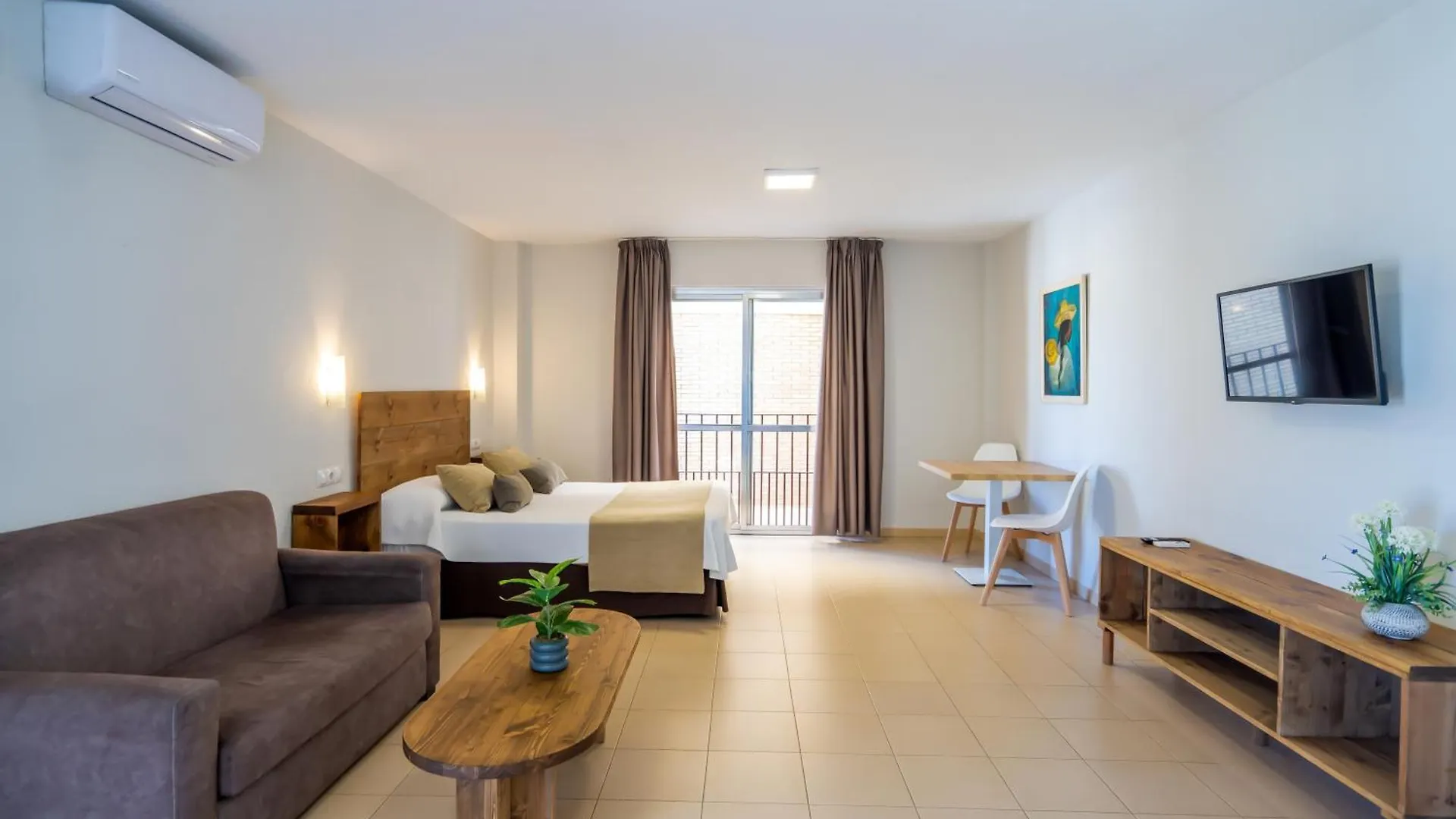 Апартаменты Apartamentos Puerta Del Sur Севилья