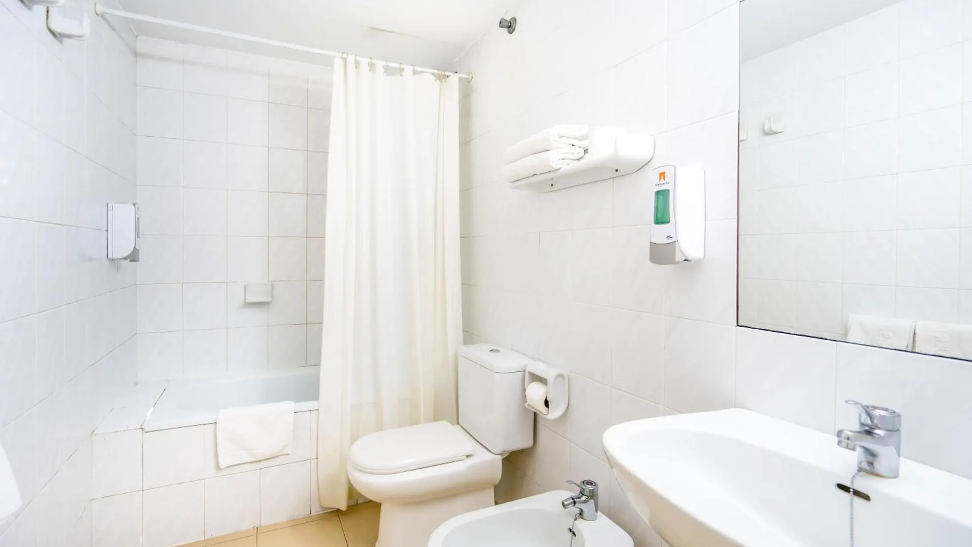 Апартаменты Apartamentos Puerta Del Sur Севилья