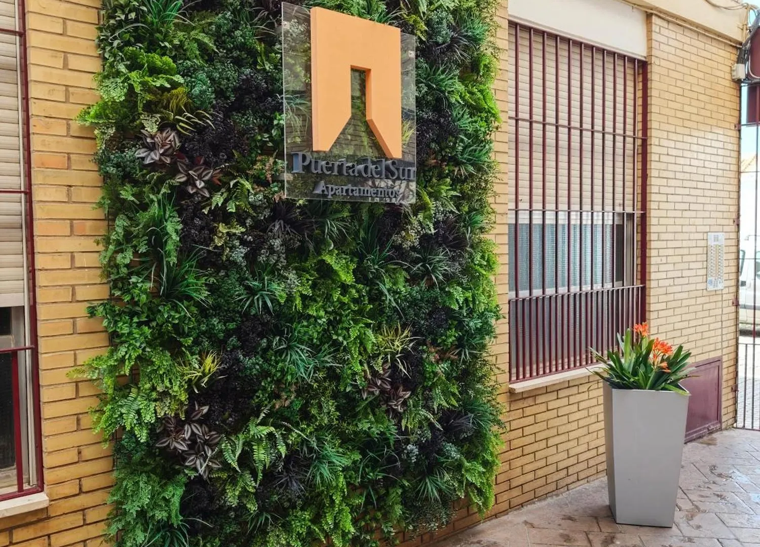 Apartamentos Puerta Del Sur Севилья Апартаменты