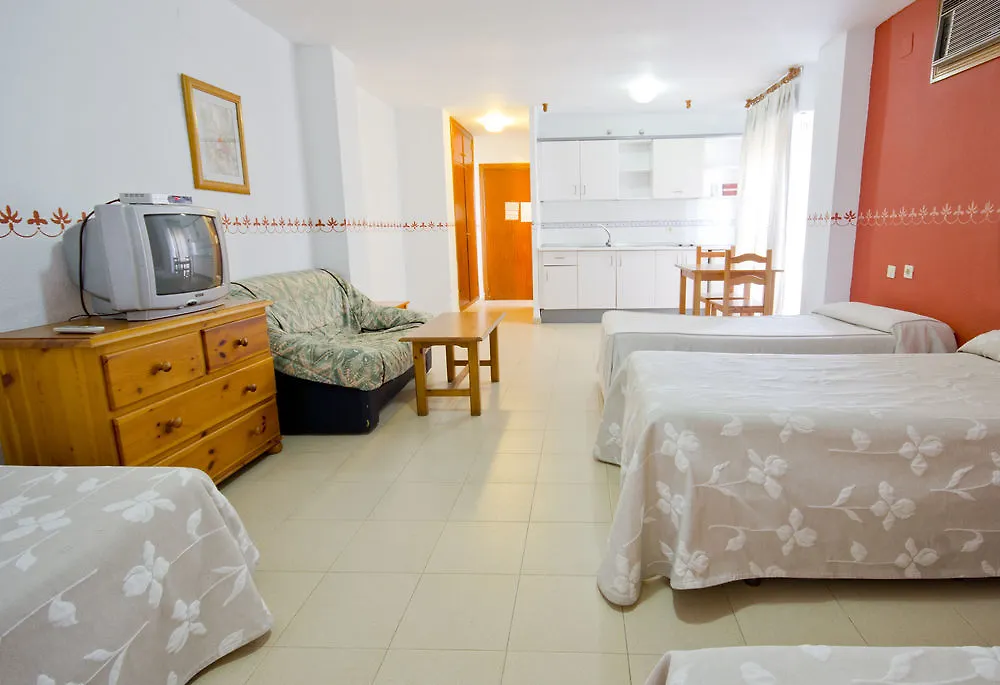 Apartamentos Puerta Del Sur Севилья Апартаменты